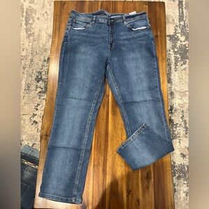 IZOD Relaxed Fit Men’s Jeans 38x32